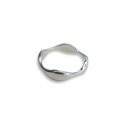 Ring: LEA Silver Wave Stacking Ring