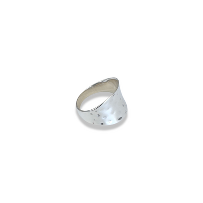 HELENA concave silver ring
